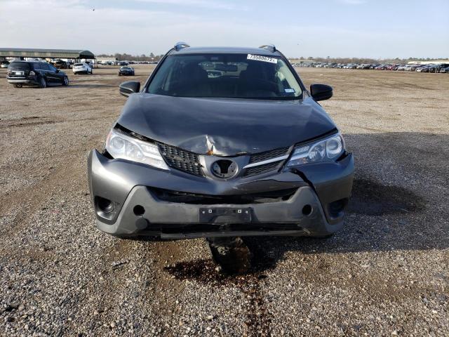Photo 5 from auction – 2015 TOYOTA RAV4 LE with VIN JTMZFREV0FD051885