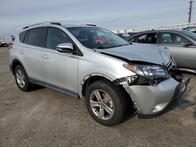 Photo 4 from auction – 2015 TOYOTA RAV4 XLE with VIN 2T3WFREV2FW203753
