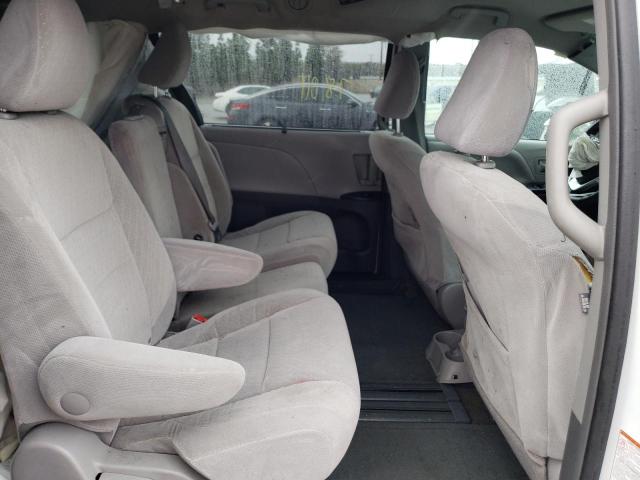 Photo 10 from auction – 2017 TOYOTA SIENNA LE with VIN 5TDKZ3DC7HS826292