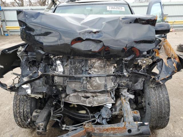 Photo 12 from auction – 2004 TOYOTA SEQUOIA LI with VIN 5TDBT48A54S212223