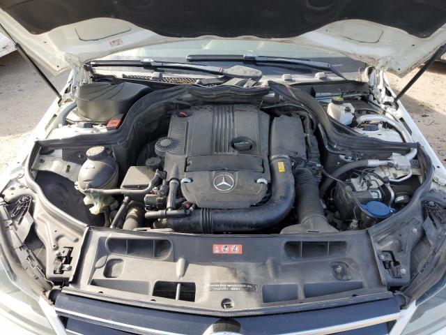 Photo 11 from auction – 2014 MERCEDES-BENZ C 250 with VIN WDDGF4HB5EA957791