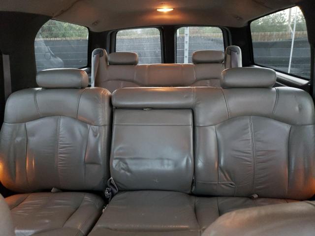 Photo 10 from auction – 2002 CHEVROLET SUBURBAN with VIN 3GNFK16T42G338082