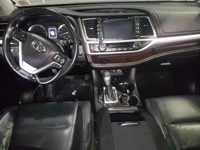 Photo 8 from auction – 2018 TOYOTA HIGHLANDER with VIN 5TDJZRFH2JS865210