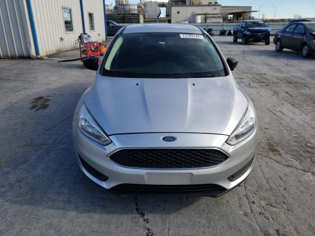 Foto 5 de la subasta – 2018 FORD FOCUS S con VIN 1FADP3E23JL277644
