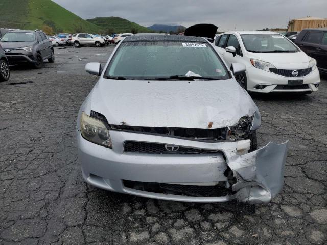Photo 5 from auction – 2005 TOYOTA SCION TC with VIN JTKDE177150011469