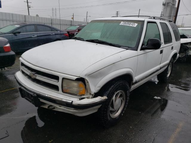 CHEVROLET BLAZER 1997 with VIN 1GNDT13W9V2165496 - Photo from auction