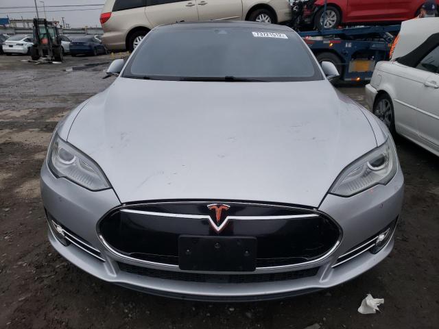 Photo 5 from auction – 2014 TESLA MODEL S with VIN 5YJSA1S10EFP48029