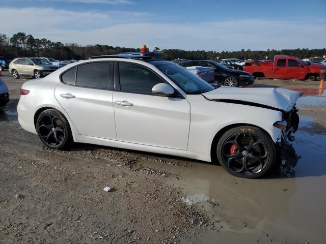 Photo 4 from auction – 2017 ALFA ROMEO GIULIA TI with VIN ZARFAECN4H7561242