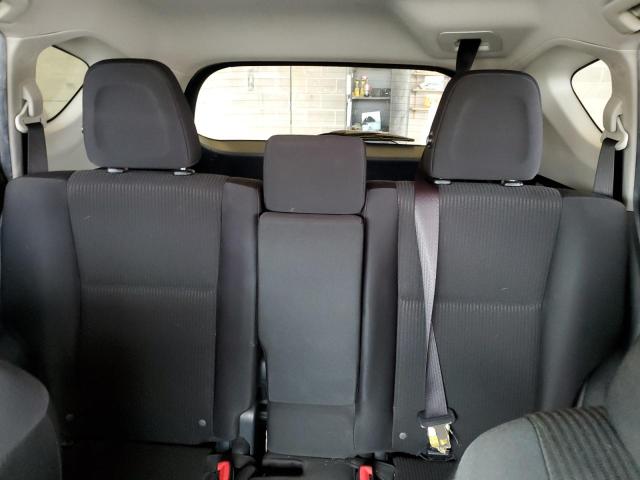Photo 10 from auction – 2015 TOYOTA RAV4 LE with VIN JTMZFREV5FD060727
