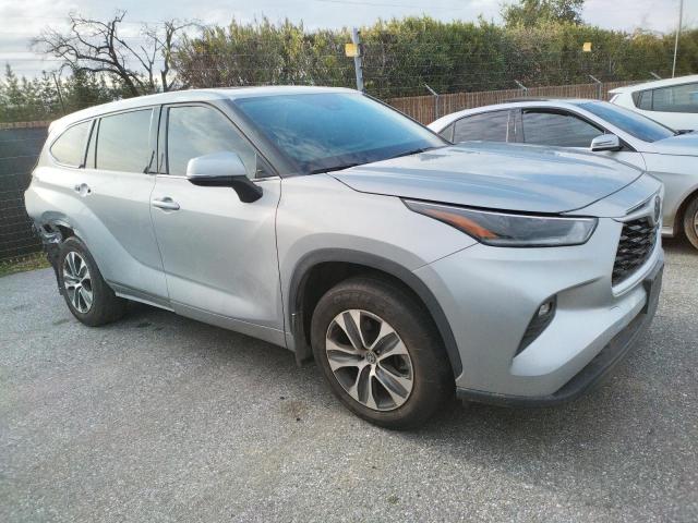 Photo 4 from auction – 2021 TOYOTA HIGHLANDER with VIN 5TDHZRBH8MS114038