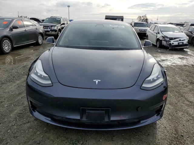 Photo 5 from auction – 2018 TESLA MODEL 3 with VIN 5YJ3E1EA8JF042697