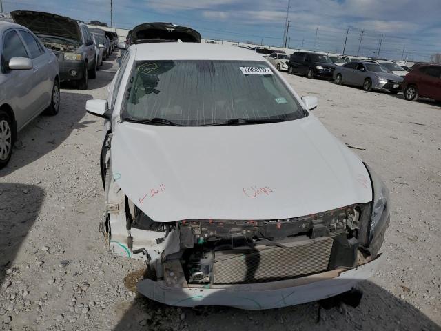 Photo 5 from auction – 2015 CHEVROLET MALIBU 1LT with VIN 1G11C5SL5FF258044