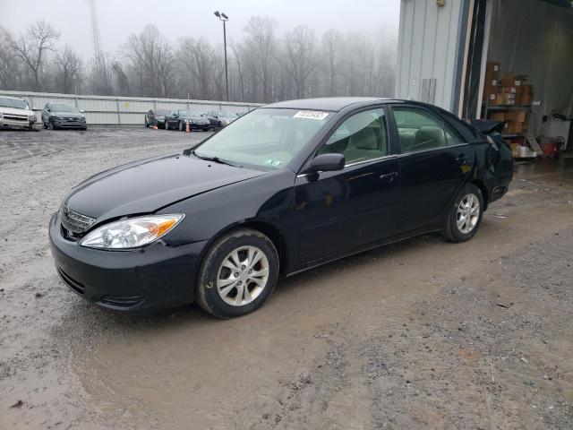 TOYOTA CAMRY LE 2004 with VIN 4T1BF30K34U068930 - Photo from auction