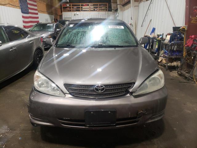 Photo 5 from auction – 2004 TOYOTA CAMRY LE with VIN 4T1BE32K34U895780