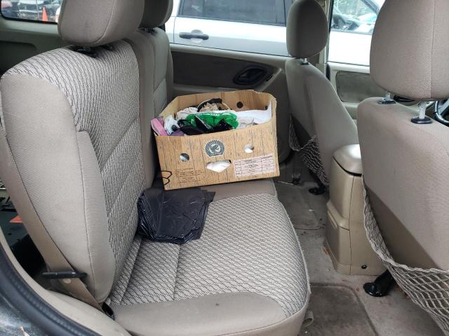 Photo 11 from auction – 2004 FORD ESCAPE XLT with VIN 1FMYU93194KA89024