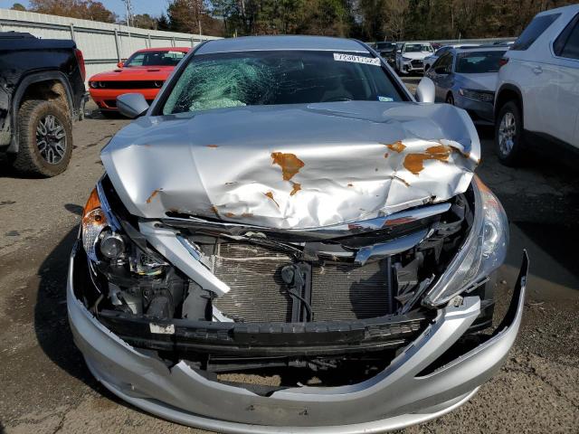 Photo 5 from auction – 2013 HYUNDAI SONATA SE with VIN 5NPEC4AC1DH503607