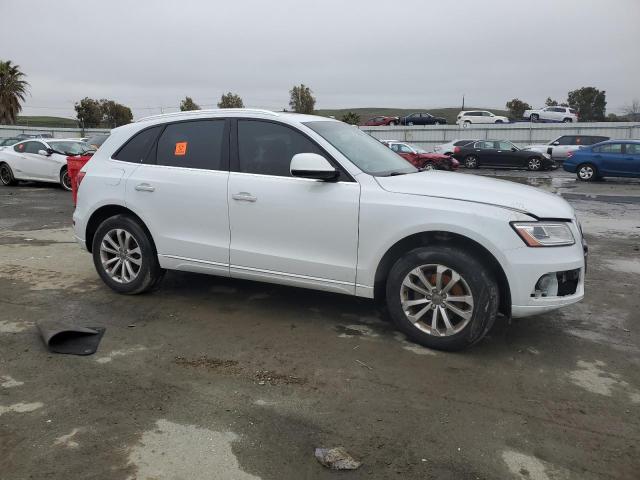 Photo 4 from auction – 2016 AUDI Q5 PREMIUM with VIN WA1C2AFP3GA008996
