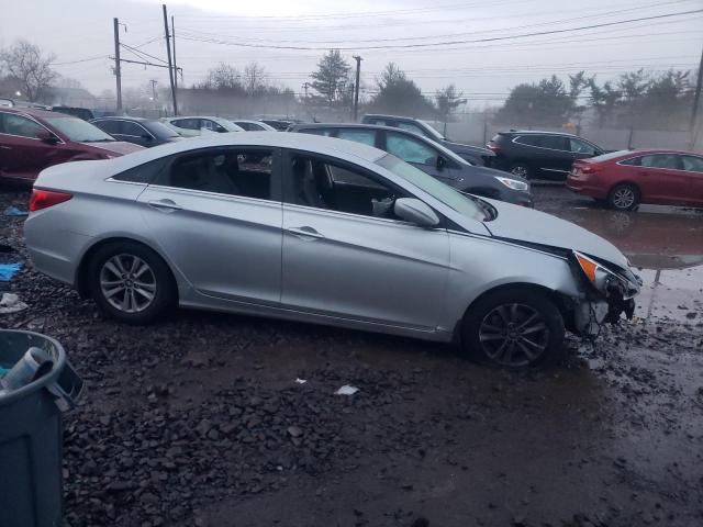 Photo 4 from auction – 2013 HYUNDAI SONATA GLS with VIN 5NPEB4AC3DH687838