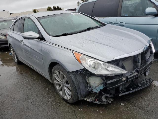 Photo 4 from auction – 2011 HYUNDAI SONATA SE with VIN 5NPEC4AB4BH225452