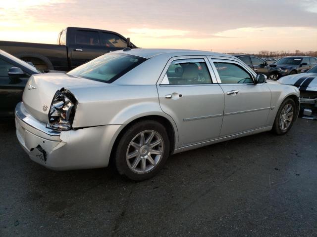 Photo 3 from auction – 2005 CHRYSLER 300C with VIN 2C3AA63H25H173841