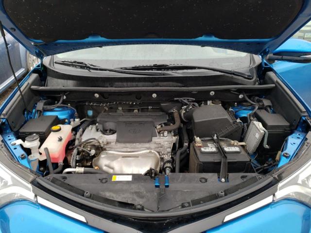 Photo 11 from auction – 2017 TOYOTA RAV4 LIMIT with VIN 2T3DFREV8HW571574