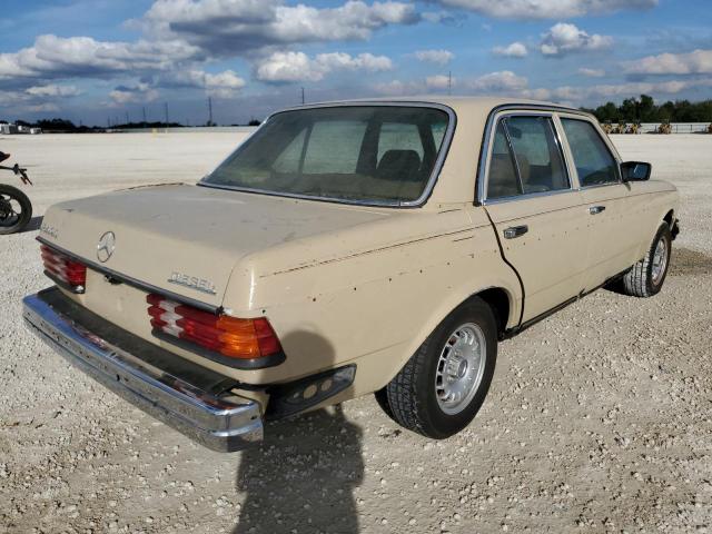 Photo 3 from auction – 1982 MERCEDES-BENZ 240 D with VIN WDBAB23A6CB314709