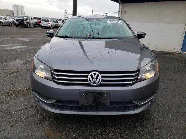 Photo 5 from auction – 2013 VOLKSWAGEN PASSAT S with VIN 1VWAP7A39DC033615