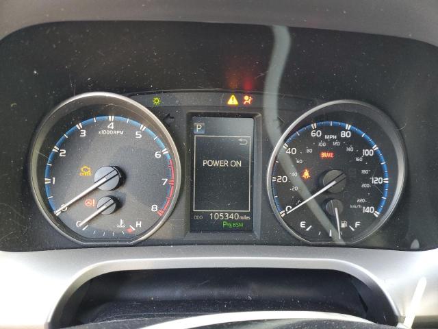 Photo 9 from auction – 2017 TOYOTA RAV4 XLE with VIN JTMWFREV8HD097714