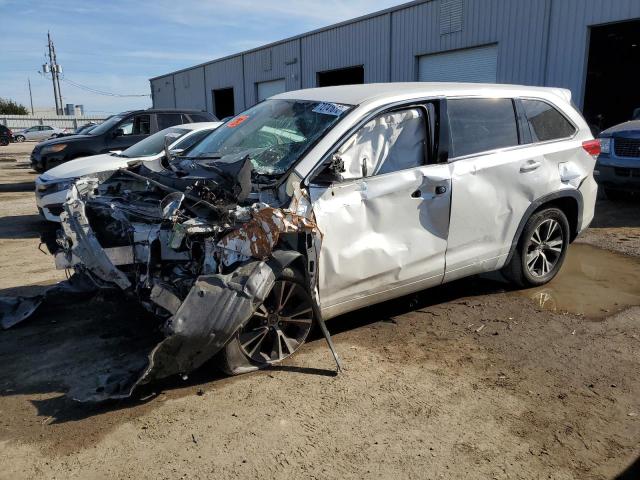 TOYOTA HIGHLANDER 2017 with VIN 5TDZARFH7HS031566 - Photo from auction