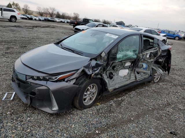 TOYOTA PRIUS PRIM 2018 with VIN JTDKARFP5J3081625 - Photo from auction