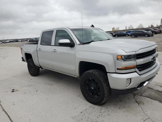 Photo 4 from auction – 2018 CHEVROLET SILVERADO with VIN 3GCUKREC8JG215979