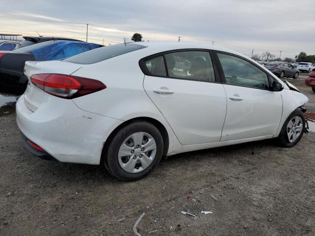 Photo 3 from auction – 2018 KIA FORTE LX with VIN 3KPFK4A79JE270909