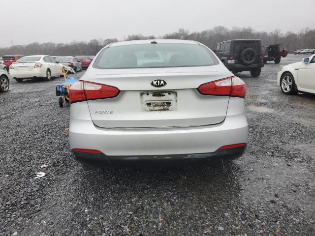 Photo 6 from auction – 2015 KIA FORTE LX with VIN KNAFX4A62F5428418