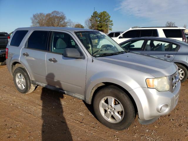 Photo 4 from auction – 2010 FORD ESCAPE XLS with VIN 1FMCU0C79AKA43120