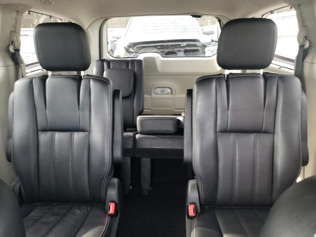 Photo 10 from auction – 2011 CHRYSLER TOWN & COU with VIN 2A4RR8DG0BR759270