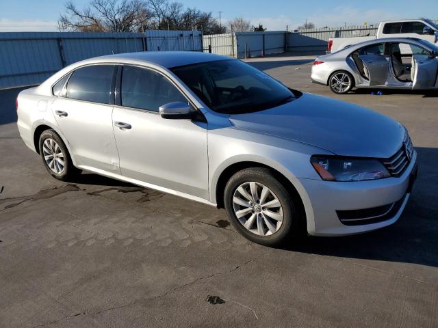 Photo 4 from auction – 2012 VOLKSWAGEN PASSAT S with VIN 1VWAH7A39CC046652