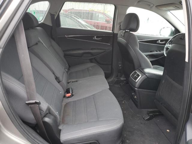 Photo 11 from auction – 2016 KIA SORENTO LX with VIN 5XYPGDA34GG061706