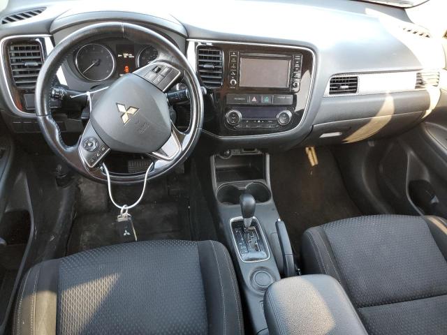 Photo 8 from auction – 2016 MITSUBISHI OUTLANDER with VIN JA4AD3A32GZ016638