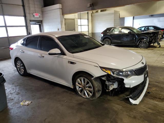 Photo 4 from auction – 2016 KIA OPTIMA EX with VIN 5XXGU4L39GG018232