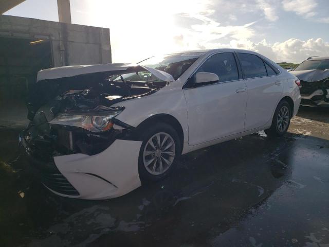 Photo 1 from auction – 2017 TOYOTA CAMRY LE with VIN 4T1BF1FK2HU383218