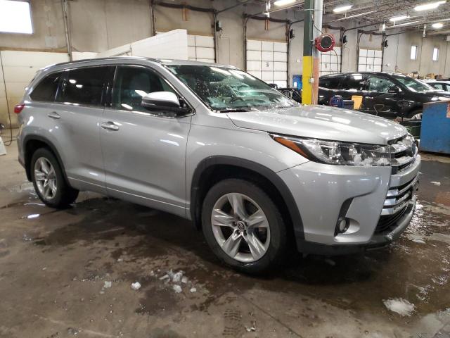 Photo 4 from auction – 2017 TOYOTA HIGHLANDER with VIN 5TDDZRFH1HS430010