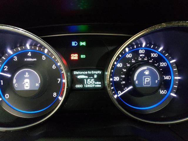 Photo 9 from auction – 2012 HYUNDAI SONATA SE with VIN 5NPEC4AC8CH352098