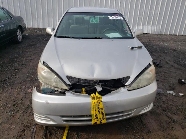 Photo 5 from auction – 2003 TOYOTA CAMRY LE with VIN 4T1BE32K83U134502