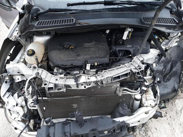 Photo 12 from auction – 2017 FORD ESCAPE SE with VIN 1FMCU9GD0HUC08748