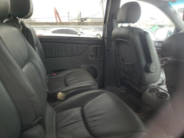Photo 11 from auction – 2004 TOYOTA SIENNA with VIN 5TDBA22C24S021847