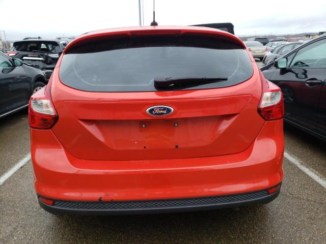 Foto 6 de la subasta – 2014 FORD FOCUS SE con VIN 1FADP3K27EL326595