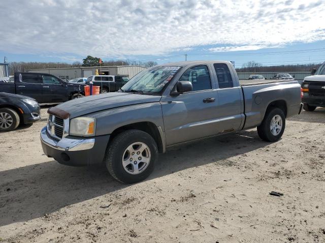 DODGE DAKOTA 2005 with VIN 1D7HW42N45S252756 - Photo from auction