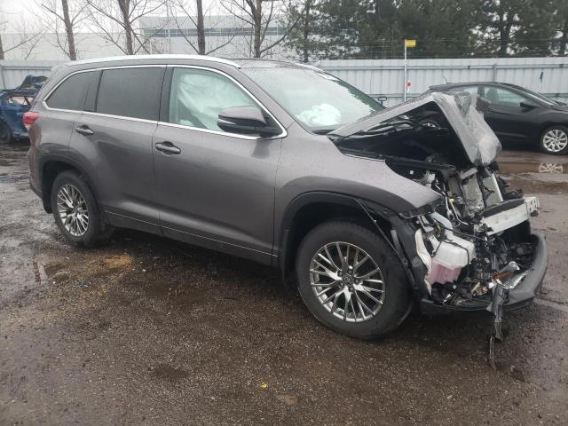 Photo 4 from auction – 2018 TOYOTA HIGHLANDER with VIN 5TDDZRFH5JS867062