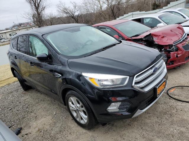 Photo 4 from auction – 2017 FORD ESCAPE SE with VIN 1FMCU0GDXHUD28343