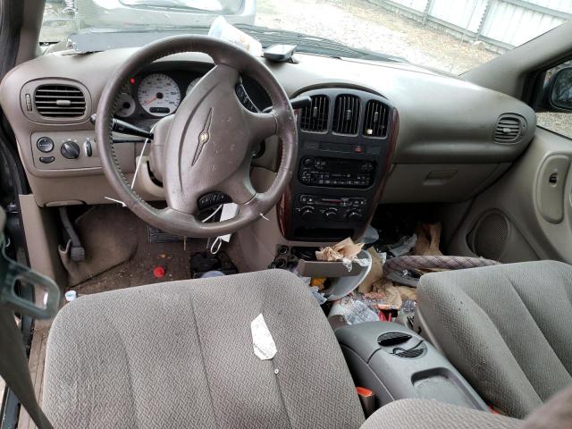 Photo 8 from auction – 2004 CHRYSLER TOWN & COU with VIN 2C4GP54L34R531622